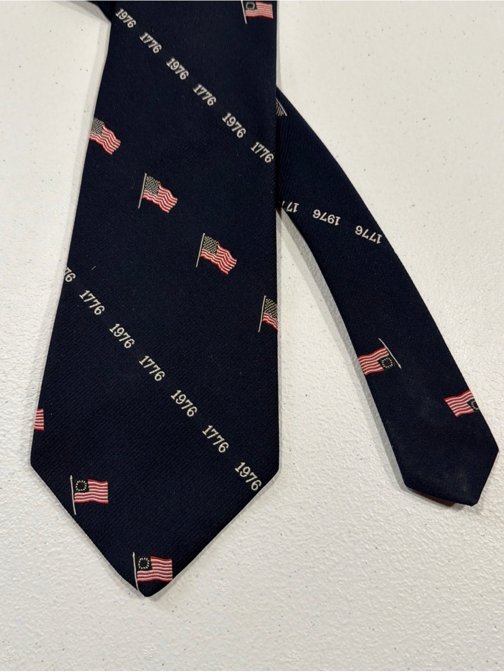 Vtg John Frederics 100% Polyester Men's Tie Patriotic 1776 Tie Design July 4th